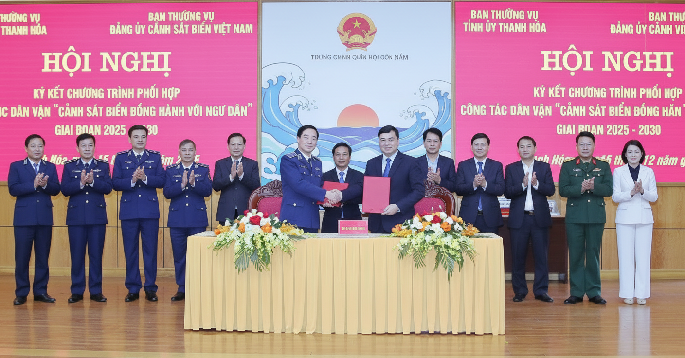 베트남 해양경찰, 타인호아 어민과 함께하다